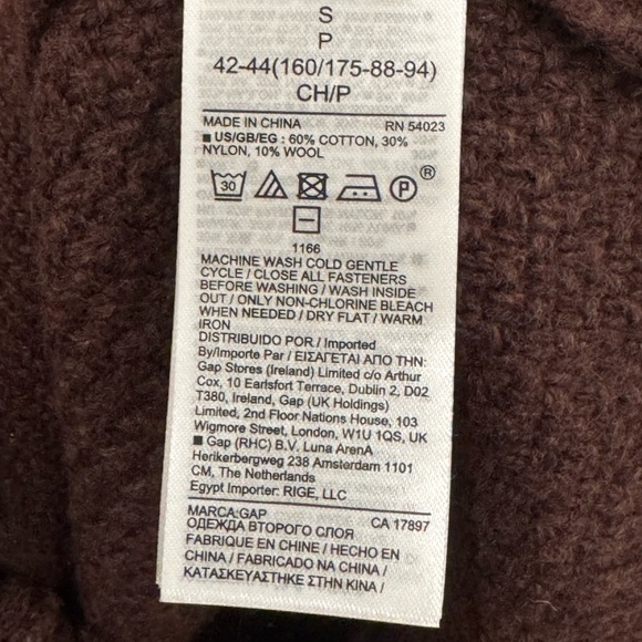 Chocolate Brown Gap cardigan w/pockets. New with tags. Retails for $90. - Picture 5 of 5